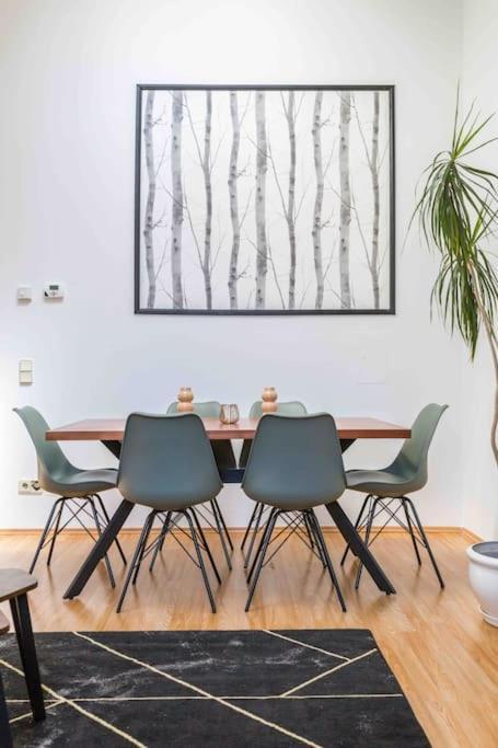 Modern Colonial Style, Central, Rooftop, Bbq Viena Exterior foto